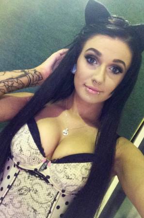 Raven R rated Stripper Lake Macquarie 