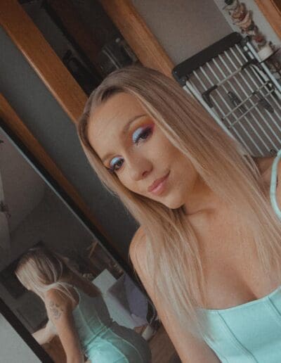 Lola long straight blonde hair